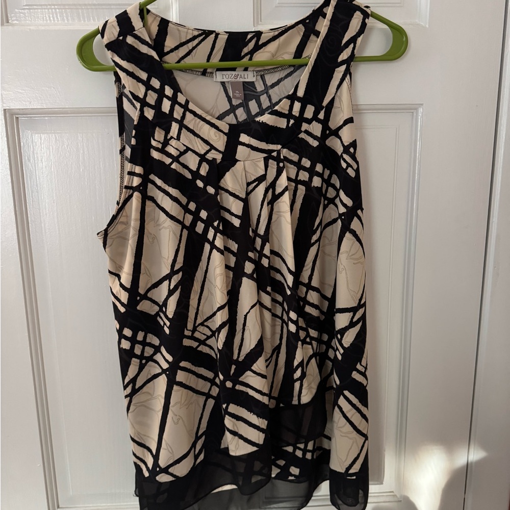 Roz & Ali Black and Cream Abstract Print Sleeveless Camisole